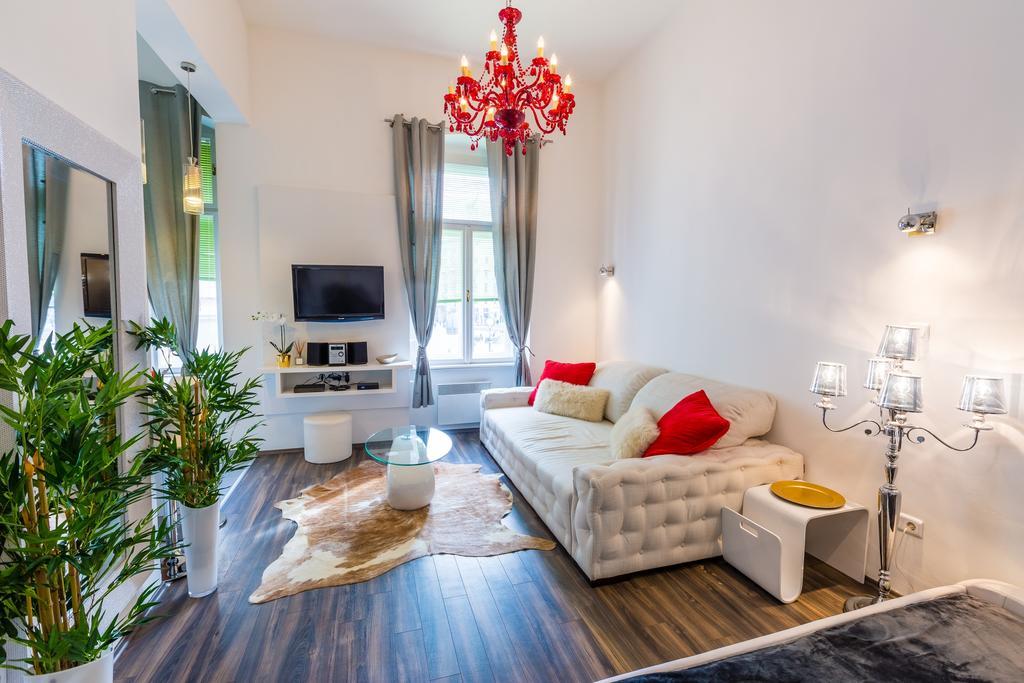 Apartamento Vorosmarty Square Luxury